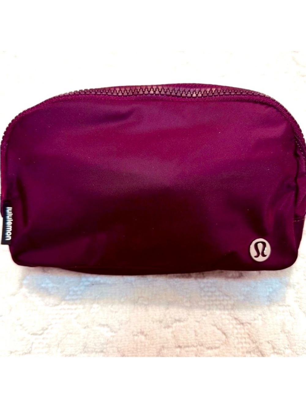 Lululemon Athletica | Belt Bag | Everywhere Belt Bag | Red Merlot